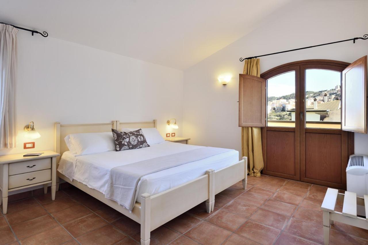 Hotel Marie Claire Lanusei Εξωτερικό φωτογραφία
