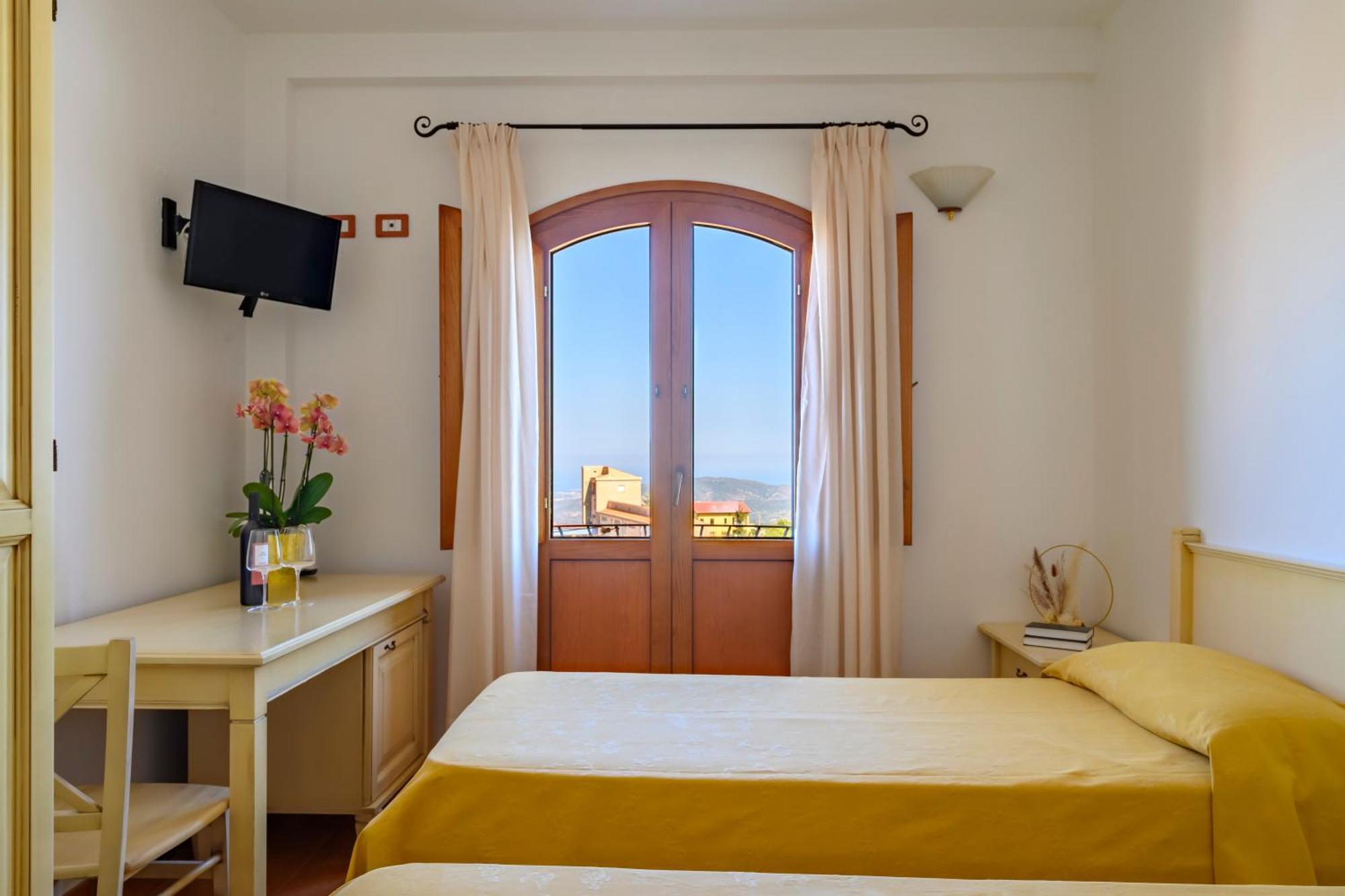 Hotel Marie Claire Lanusei Εξωτερικό φωτογραφία