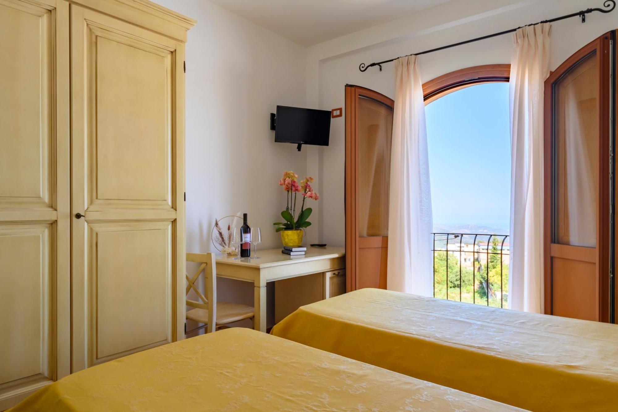 Hotel Marie Claire Lanusei Εξωτερικό φωτογραφία