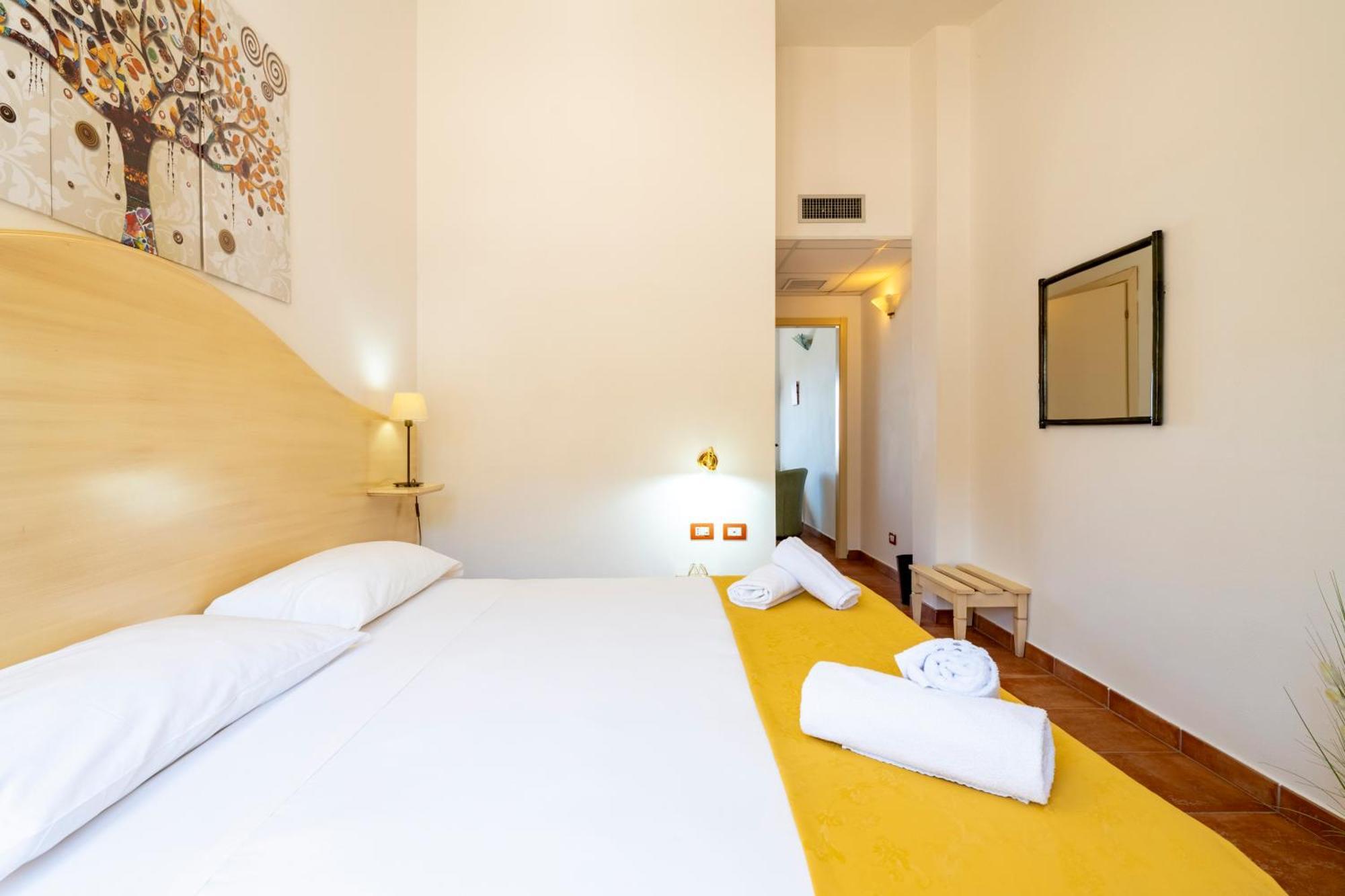 Hotel Marie Claire Lanusei Εξωτερικό φωτογραφία